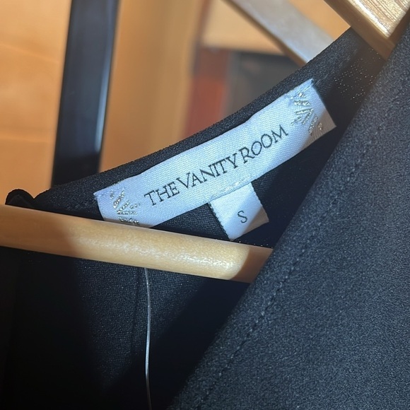 THE VANITY ROOM Sleeveless V Neck Fit & Flare Black Dress Size Small - Picture 3 of 9